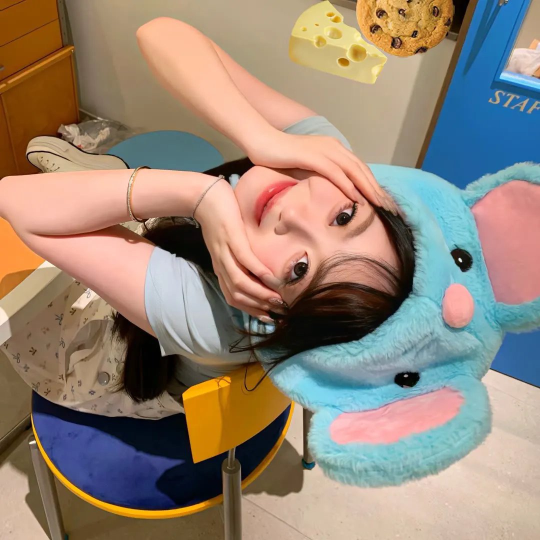 冰山美女反派我抱走咯